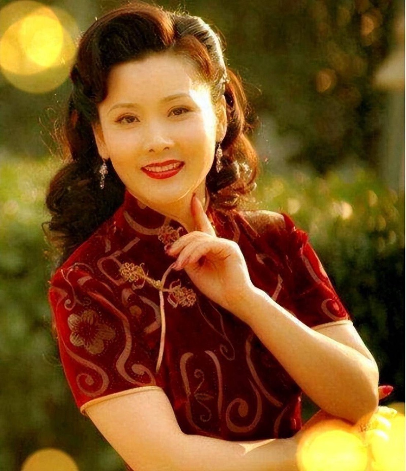 何赛飞